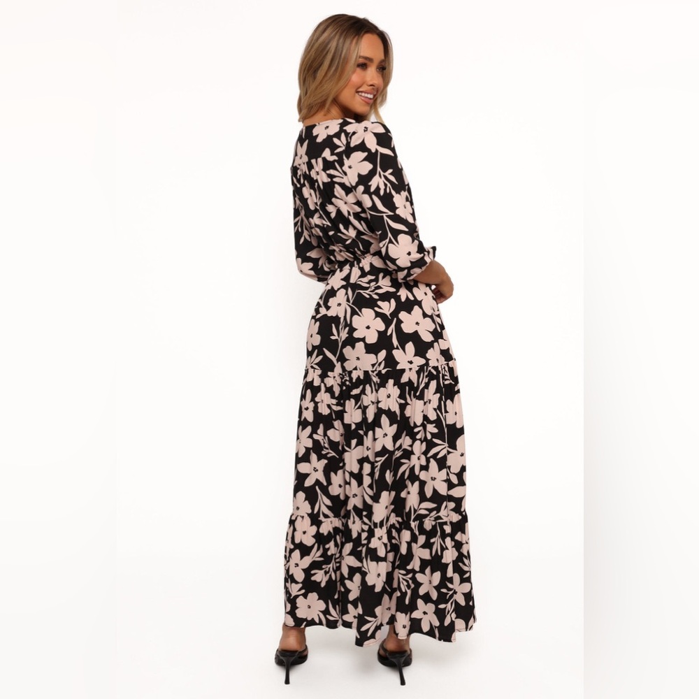 Petal & Pup Kelda Floral Maxi Dress Size Medium Black Pink - Picture 5 of 15
